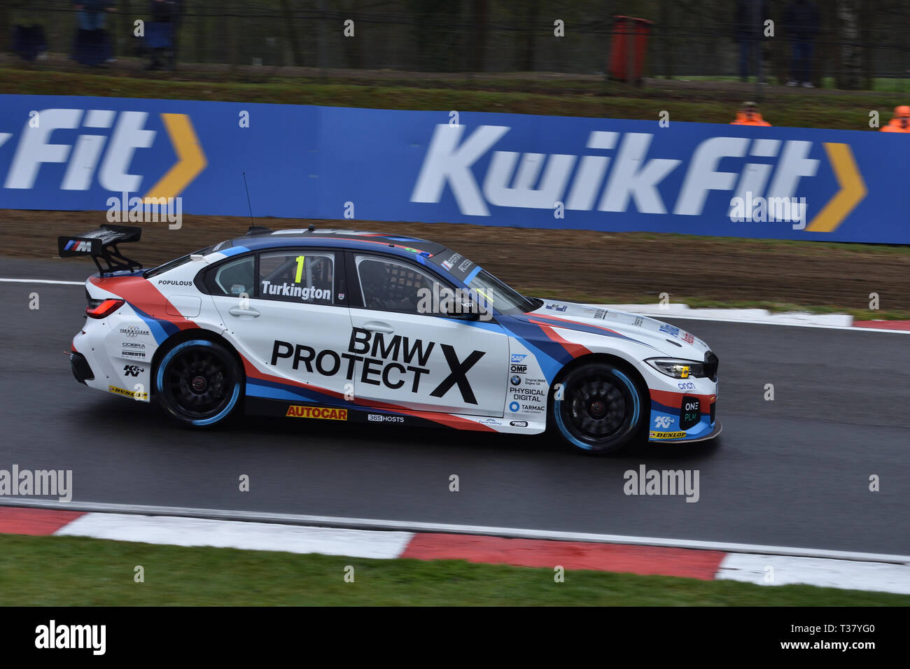 Bmw 330i M Sport Photographed Flying Around Druids Inside View