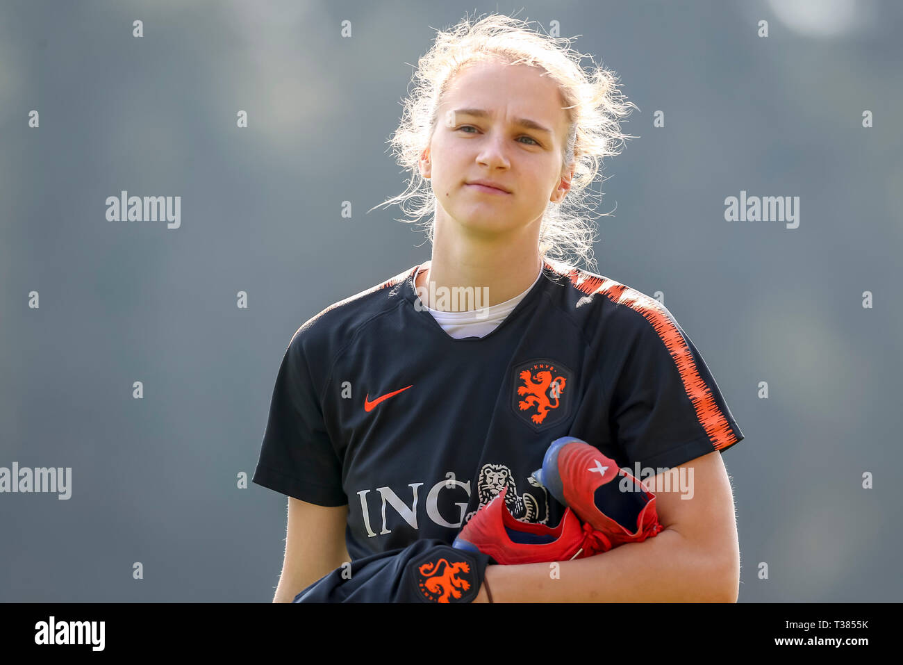 Vivianne Miedema #11 of Arsenal runs with the ball Stock Photo - Alamy