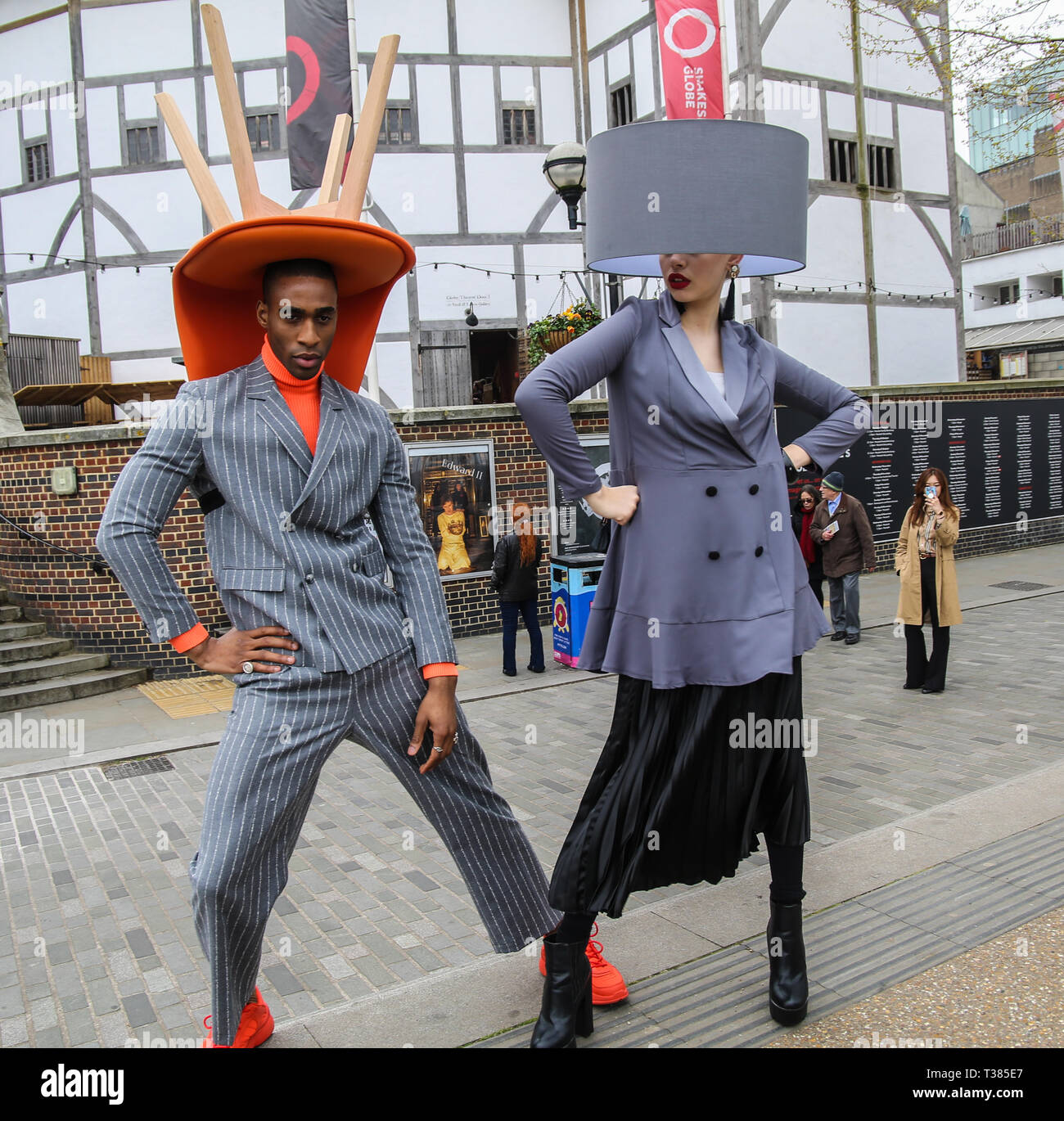 London, UK. 7th Apr 2019. The fifht London Hat Walk took place today with people wearing all kinds of extravagant and normal hats ,they walked form the tate Fallery to London Bridge Credit: Paul Quezada-Neiman/Alamy Live News Stock Photo