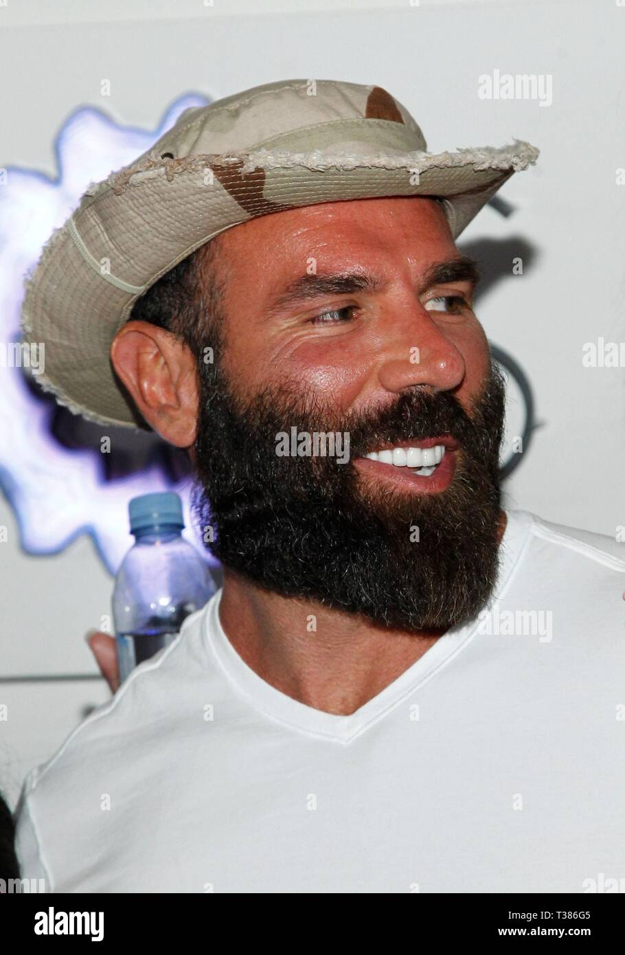 Dan bilzerian cowboy hat