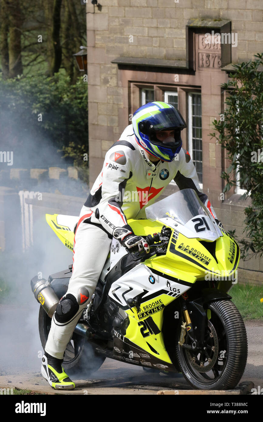 Bike wheels burning rubber, motorcycle, drift, smoke, race spin, burning  tire, rolling burnout, peeling out, at Chorley, Lancashire, UK. 7th April,  2019. Hoghton Tower 43rd Motorcycle Sprint. Rider 21 Dean Livesey from