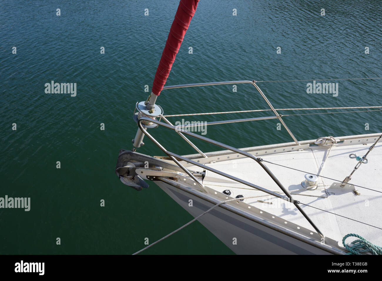 Jib furling drum hires stock photography and images Alamy