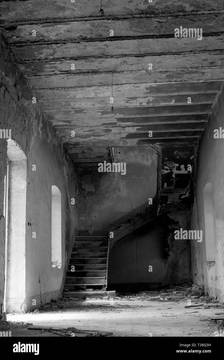 Abandoned stone stairs Black and White Stock Photos & Images - Alamy