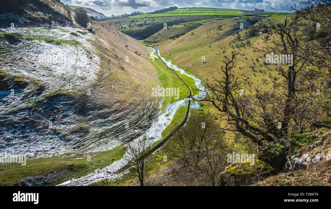 Stream running through a valley hi-res stock photography and images - Alamy