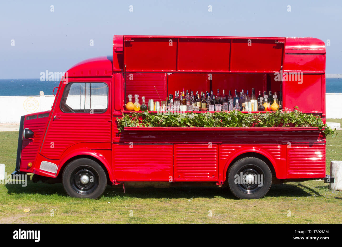 side view food truck citroen old red Stock Photo