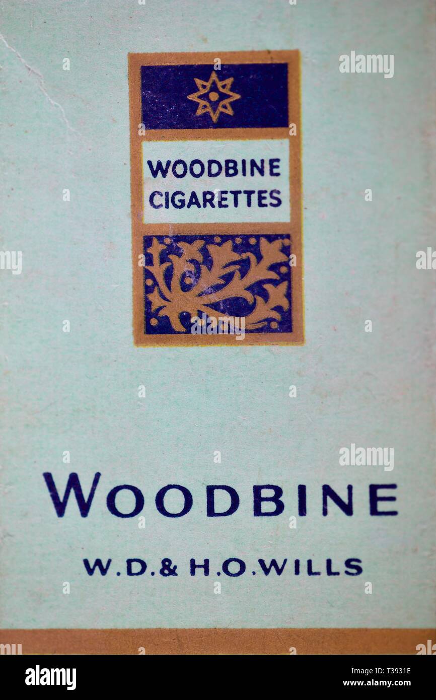 Woodbine cigarettes packet hires stock photography and images Alamy