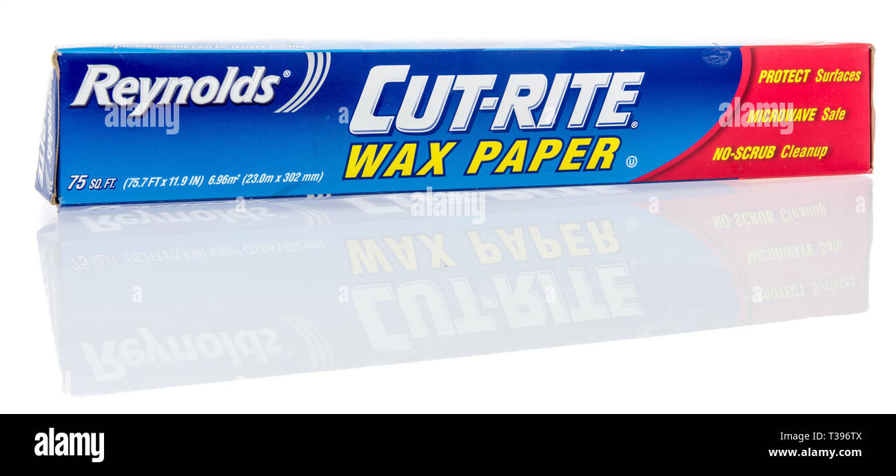 https://c8.alamy.com/comp/T396TX/winneconne-wi-7-april-2019-a-package-of-reynolds-cut-rite-wax-paper-on-an-isolated-background-T396TX.jpg