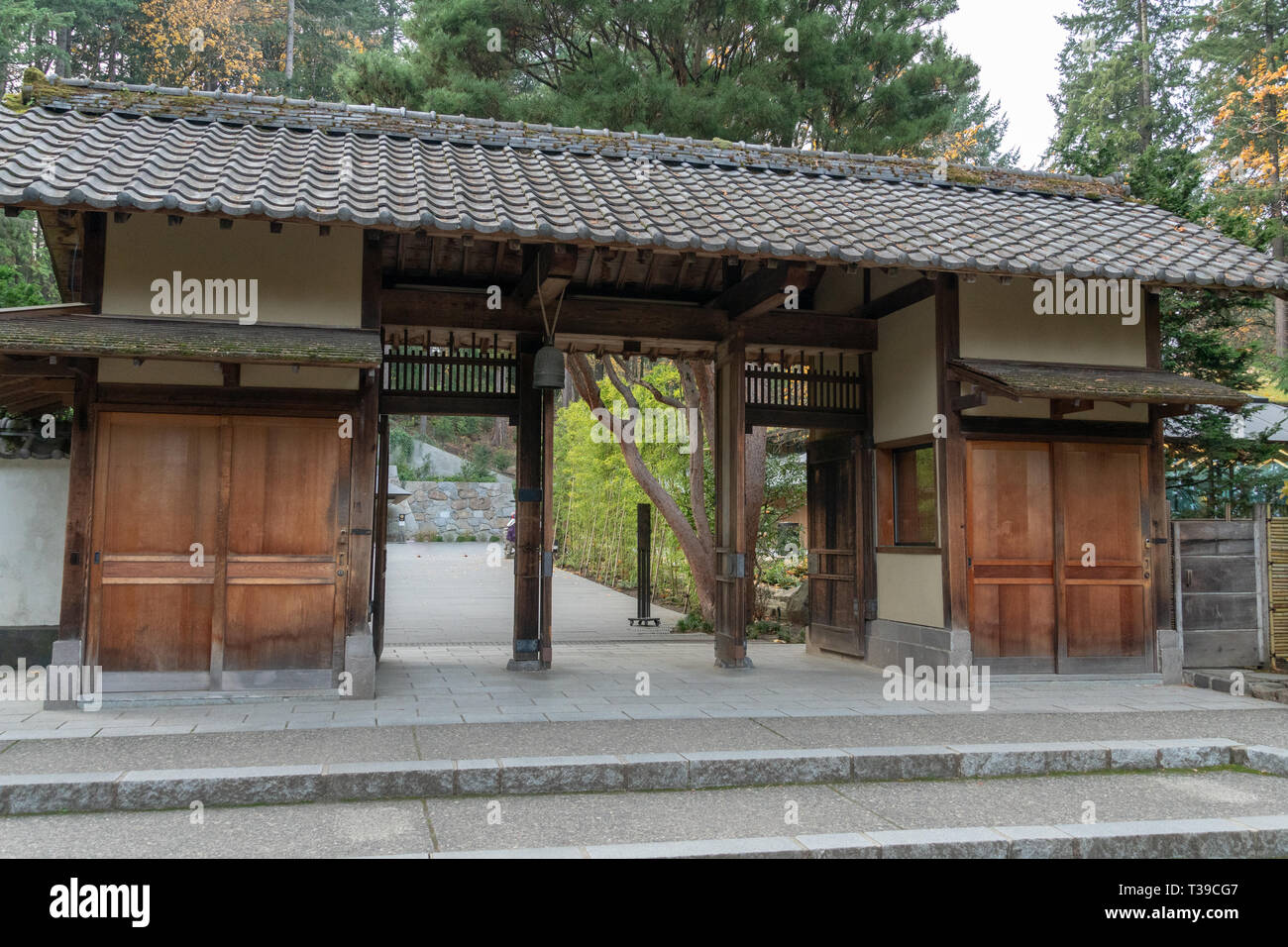 Portland, Oregon 20181120 Japanese Tea Garden entrance Stock