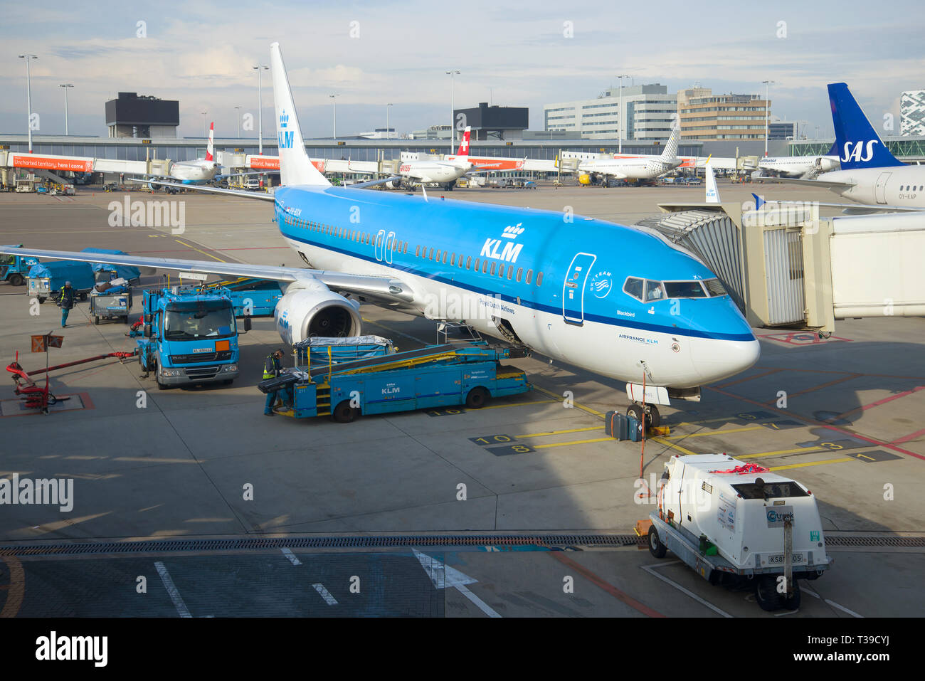 AMSTERDAM, NETHERLANDS - SEPTEMBER 17, 2017: The Boeing 737-800  (PH-BXN) of KLM Royal Dutch Airlines prepares for a departure on the Schiphol Airport Stock Photo