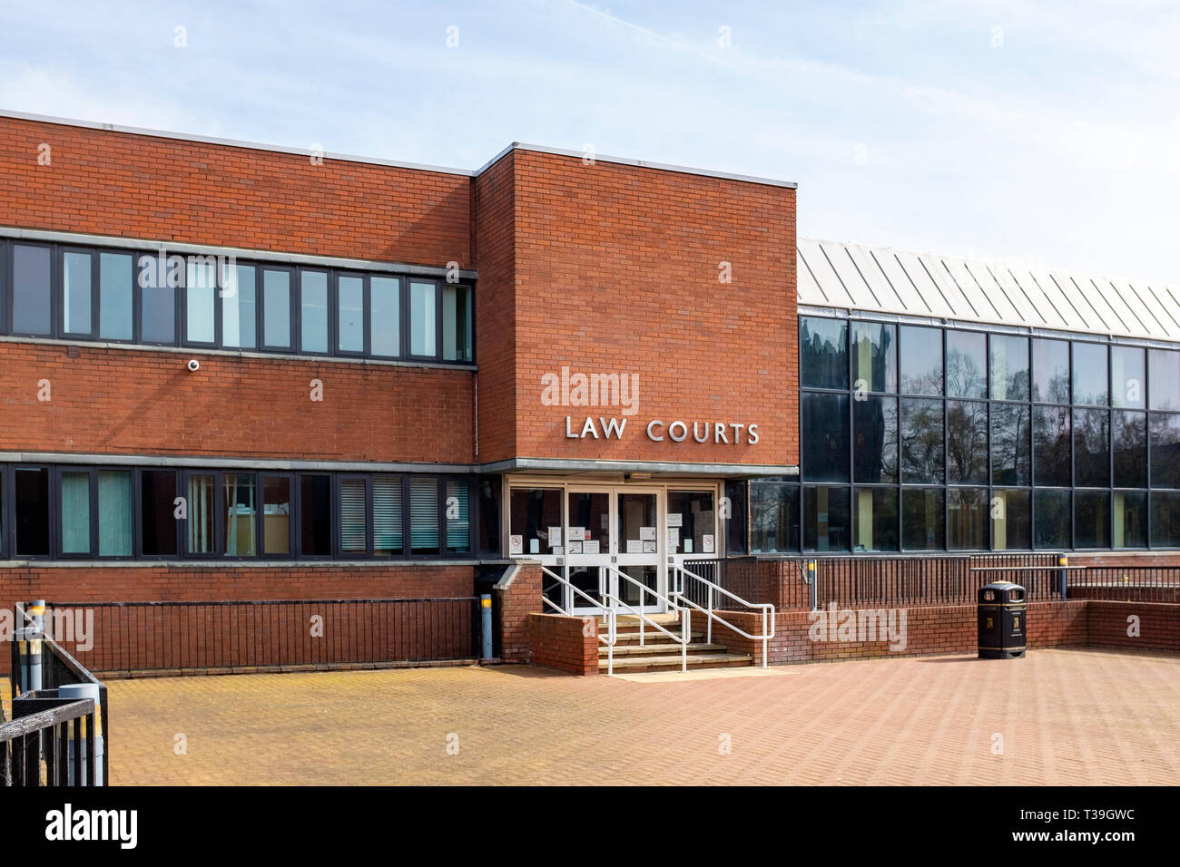Law Courts in Crewe Cheshire UK Stock Photo Alamy