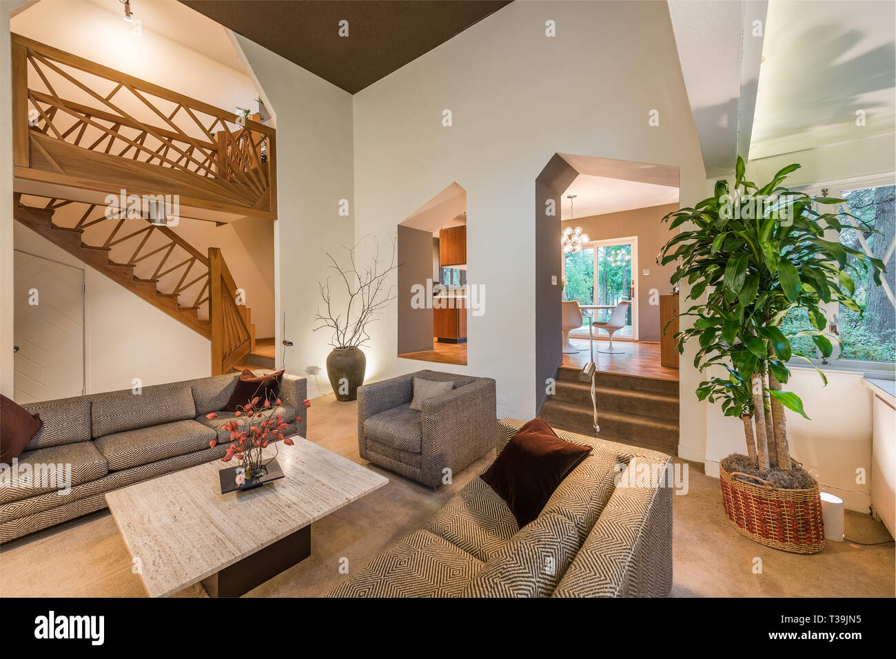 1920s house interior hi-res stock photography and images - Alamy