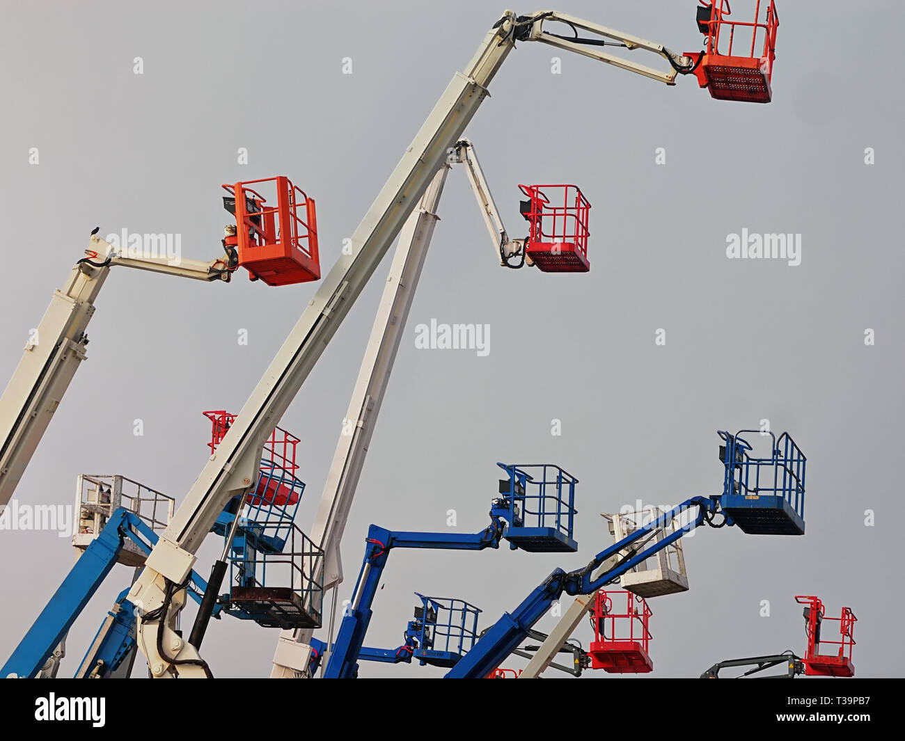 Telescopic boom lifts hi-res stock photography and images - Alamy