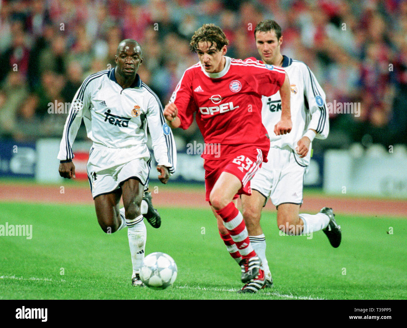 Bayern vs real madrid 2001 Clearance