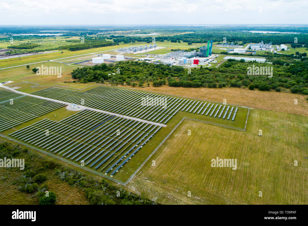 Florida solar farm hires stock photography and images Alamy