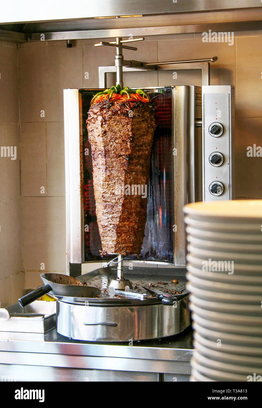 Turkish dish Döner Kebab as a turning roast Stock Photo - Alamy