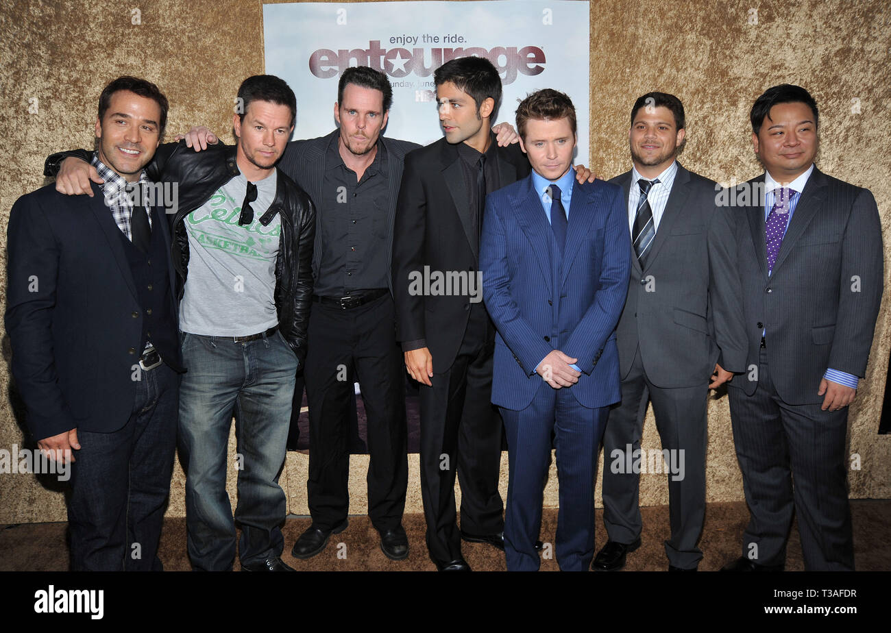 Jeremy Piven, Mark Wahlberg, Kevin Dillon, Adrian Grenier, Kevin ...