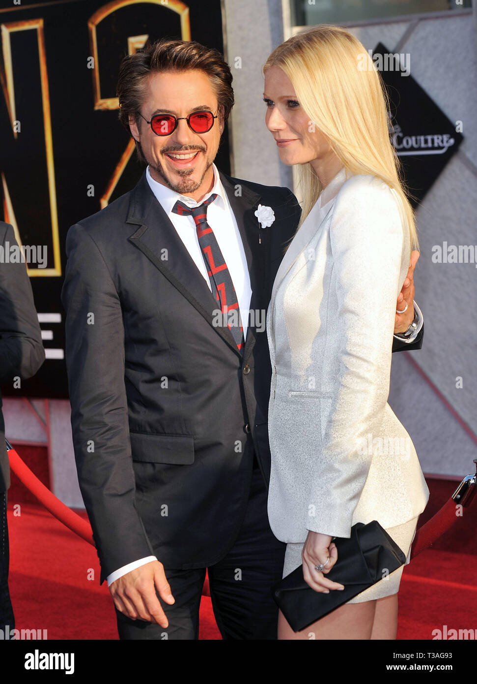 Robert Downey jr Gwyneth Paltrow 35 - Iron Man 2 Premiere at the El