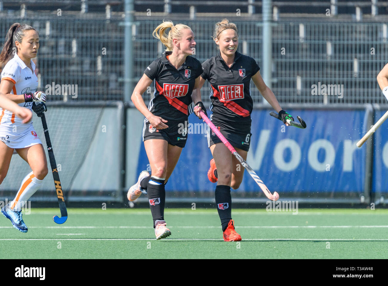 AMSTERDAM, 07-04-2019, Livera Hoofdklasse Hockey Dames Seizoen 2018-2019. Venue: Wagener Stadion. Charlotte Vega and Marijn Veen celebrating the goal scored during the game AH&BC Amsterdam vs Oranje-Rood Stock Photo - Alamy