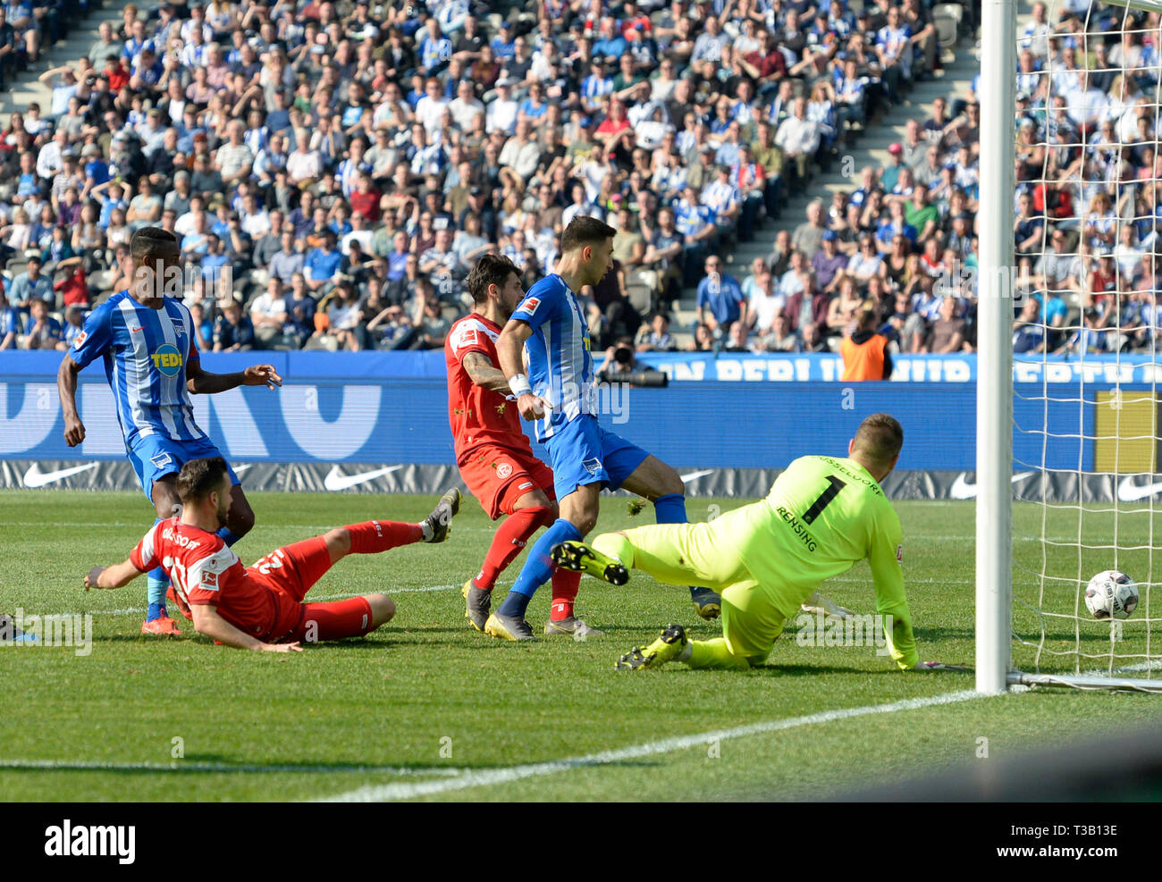 Marko grujic hi res stock photography and images Page 7 Alamy