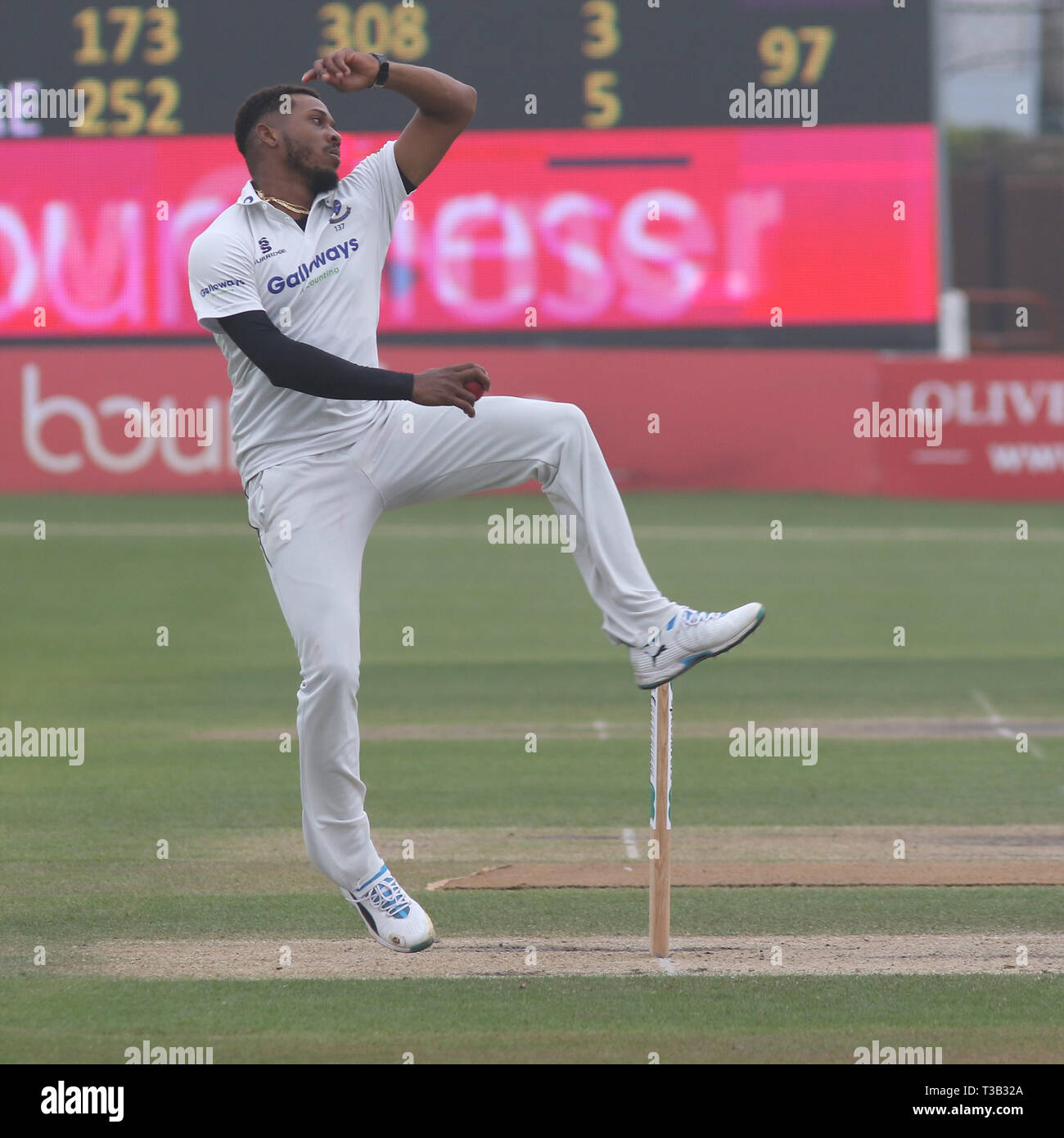 Chris Jordan bowling during the Final day of the Specsavers County Championship Round 1 match between Sussex CCC v Leicestershire CCC at the 1st Central County Ground, Hove, England on 8 April 2019. Photo by John Mallett.  Editorial use only, license required for commercial use. No use in betting, games or a single club/league/player publications. Stock Photo