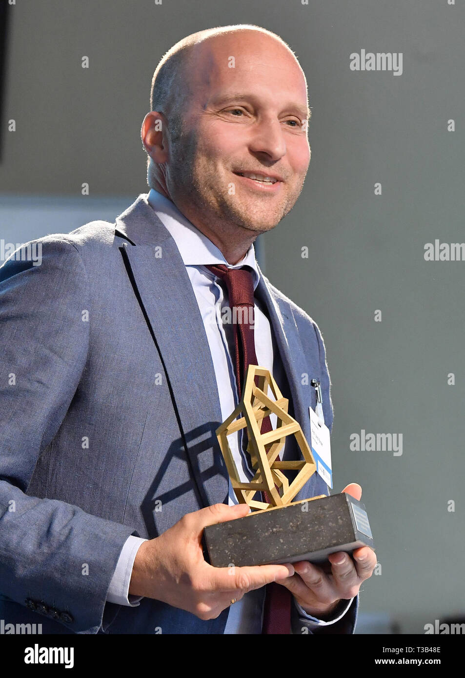 Jena, Germany. 08th Apr, 2019. Ulrich Brose, ecology researcher at the University of Jena, receives the Thuringian Research Prize in the Basic Research category. Research into species diversity, the extraction of raw materials and infection diagnostics has been honoured with this year's Thuringian Research Prize. Prize is 50,000 euros.Credit: Martin Schutt/dpa-Zentralbild/dpa/Alamy Live News Stock Photo