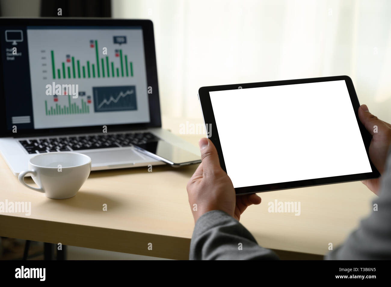 Man multitasking office hi-res stock photography and images - Alamy