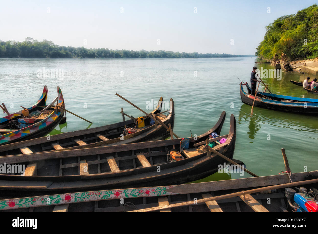 Fishing boats on Kaptai Lake, Rangamati, Chittagong Division, Bangladesh Stock Photo