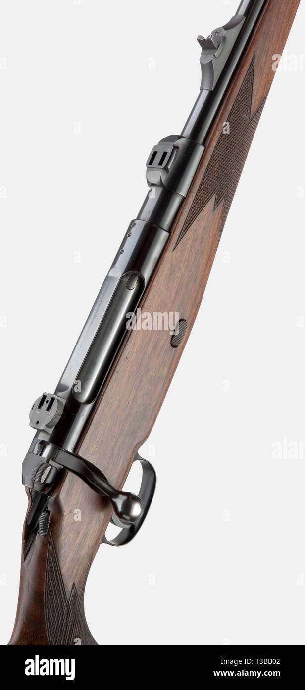 LONG ARMS, MODERN HUNTING WEAPONS, repeating rifle Mauser model 77 with scope Zeiss, calibre 7 mm Remington Magnum, number 03179, Additional-Rights-Clearance-Info-Not-Available Stock Photo
