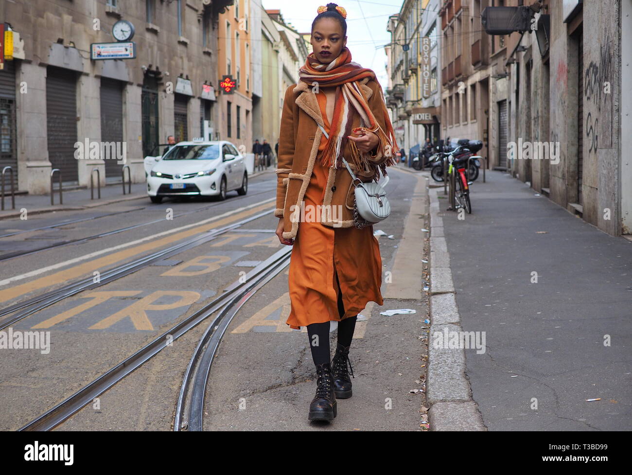 MILAN, Italy: 24 February 2019:Young model street style outfit after Dolce  & Gabbana fashion show during Milan fashion week Fall/winter 2019/2020  Stock Photo - Alamy