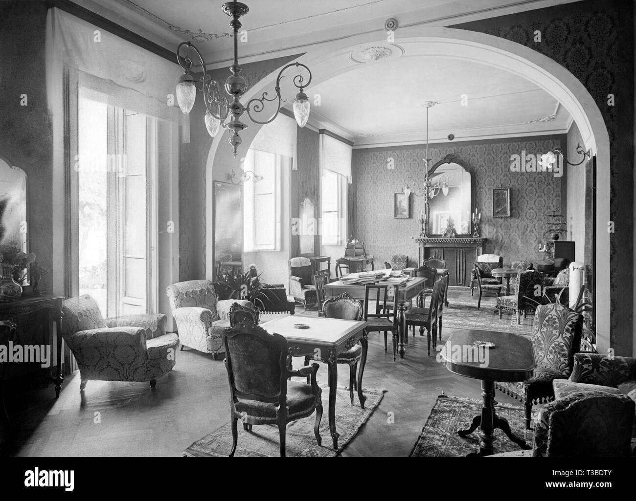 grand hotel, reading room Stock Photo Alamy