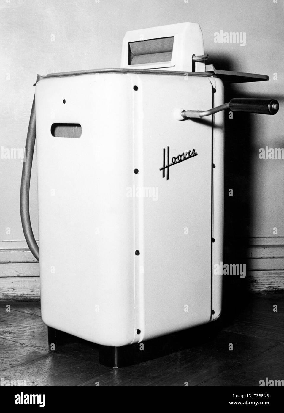mechanical washing machine model, 1952 Stock Photo