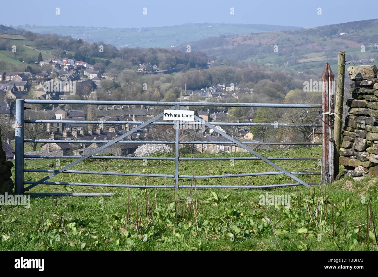 Snake Inn Private land no entry hi-res stock photography and images - Alamy