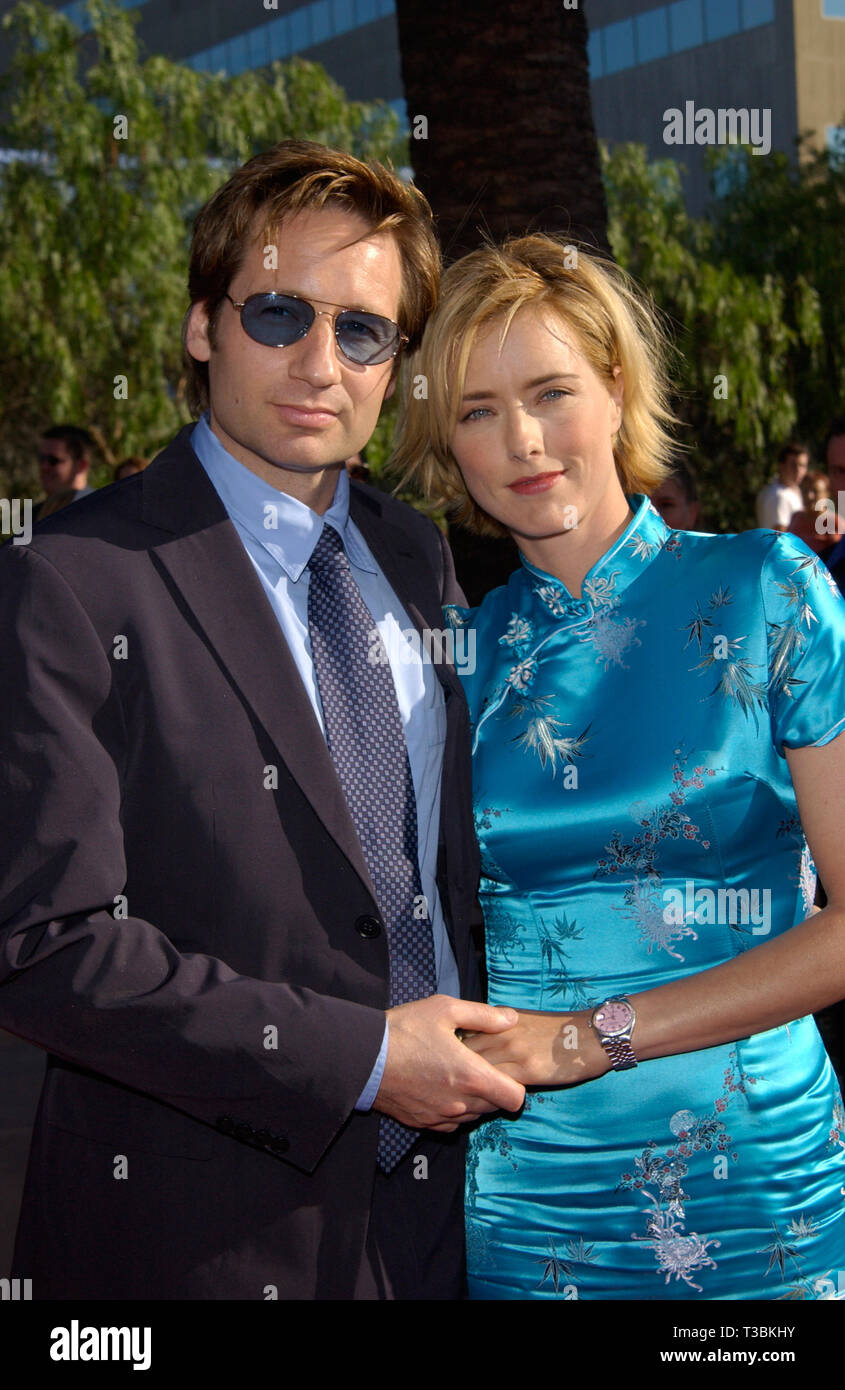 LOS ANGELES, CA. July 16, 2001 Actress TEA LEONI & actor husband DAVID DUCHOVNY at the world