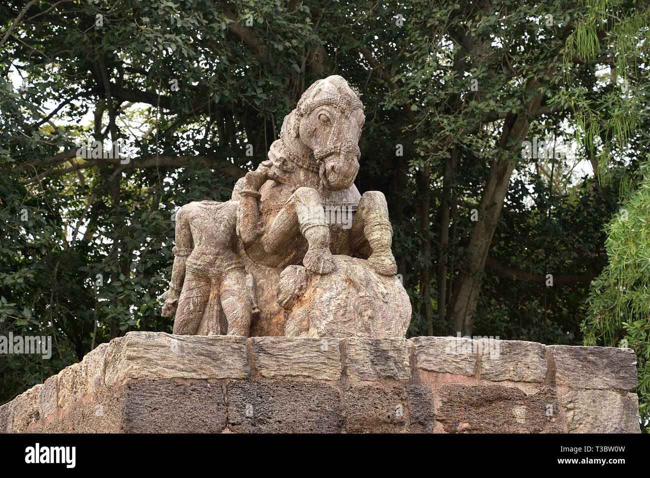 Indian curved architecture hi-res stock photography and images - Alamy