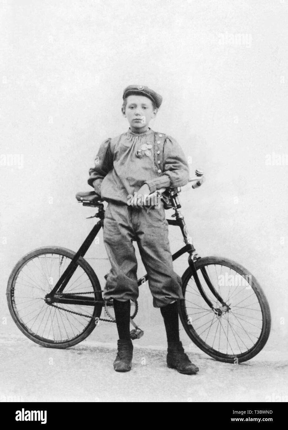 10 year old boy black Black and White Stock Photos & Images Alamy