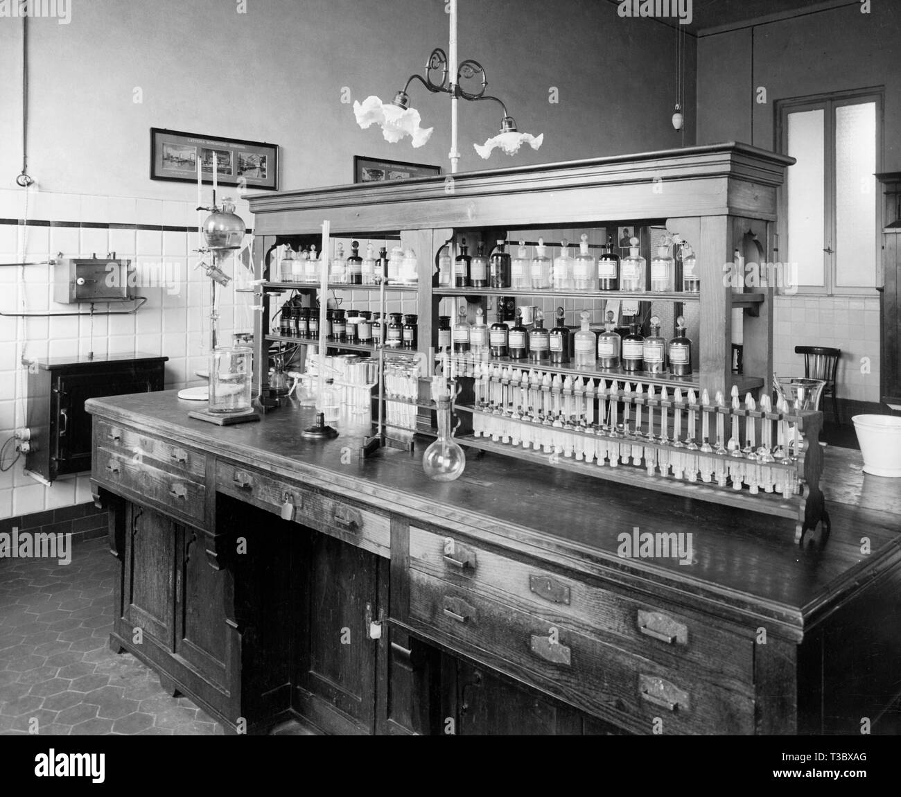 chemistry laboratory, soresina industry, 1920-1930 Stock Photo