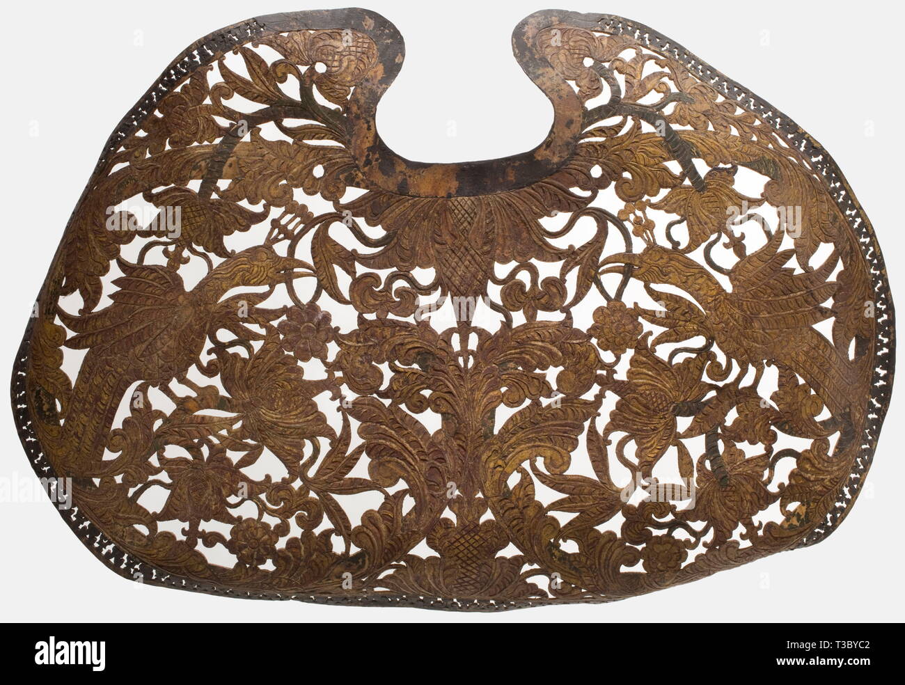An Italian Leather Flounce 2nd Half Of The 17th Century Oval Flounce Pistol Holster Cover Made Of Leather Or Rawhide The Upper Edge With A Recess For The Holster Surrounded By Four