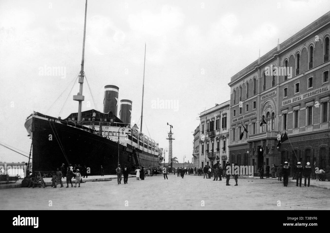 brindisi, grande albergo internazionale, steamship, 1931 Stock Photo