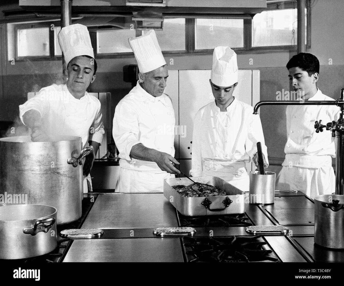 cooking lesson, 1961 Stock Photo