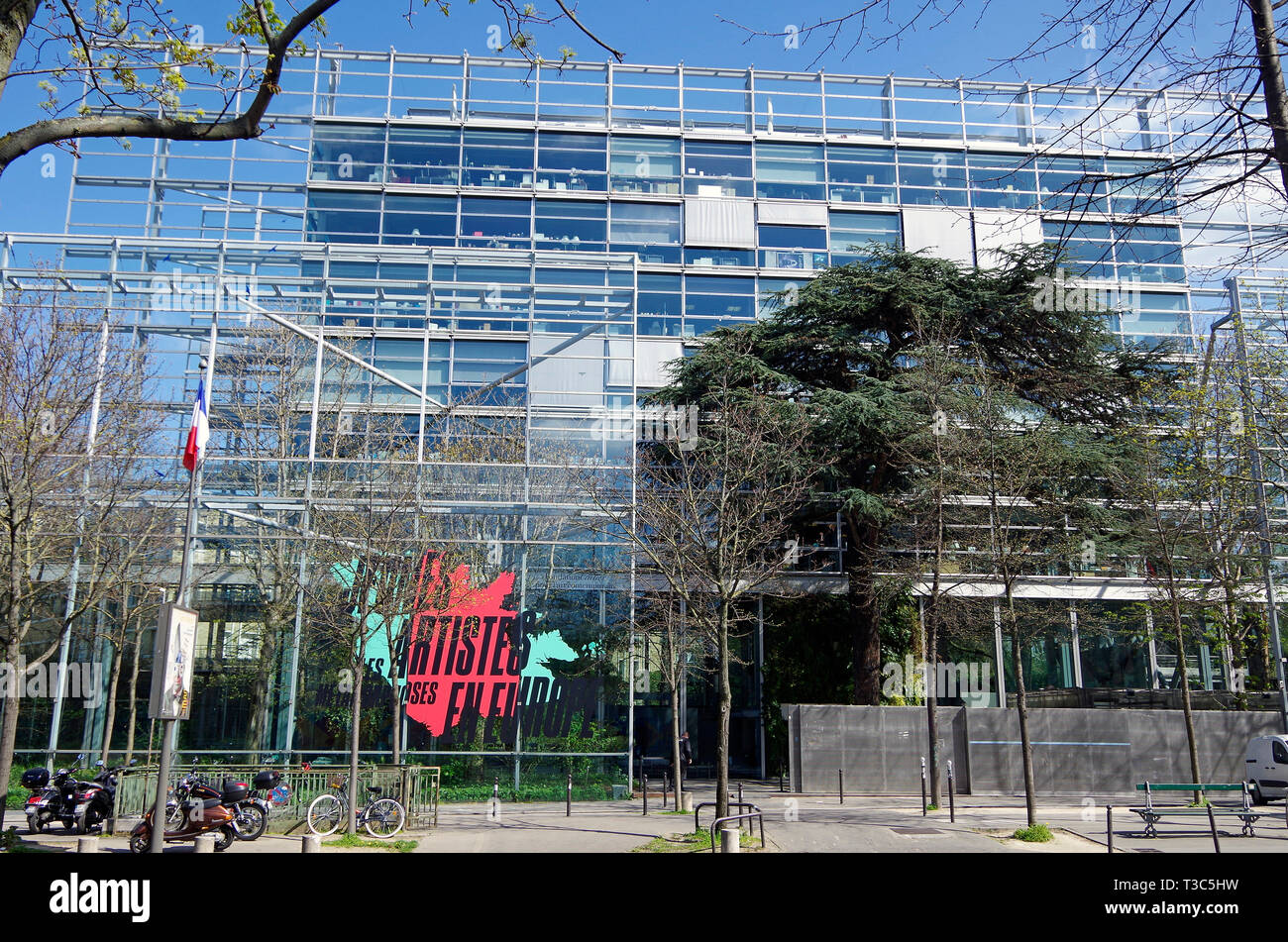 Headquarters of Cartier S.A. and the Fondation Cartier de l’Art Contemporain, designed by Jean Nouvel. Stock Photo