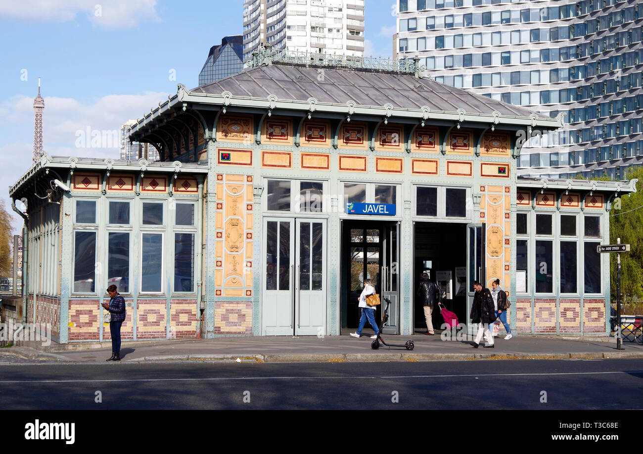 Railway station Javel-André Citroen, built above the tracks, an elegant little building,  built for the 1889 Exposition Universelle, and still in use Stock Photo