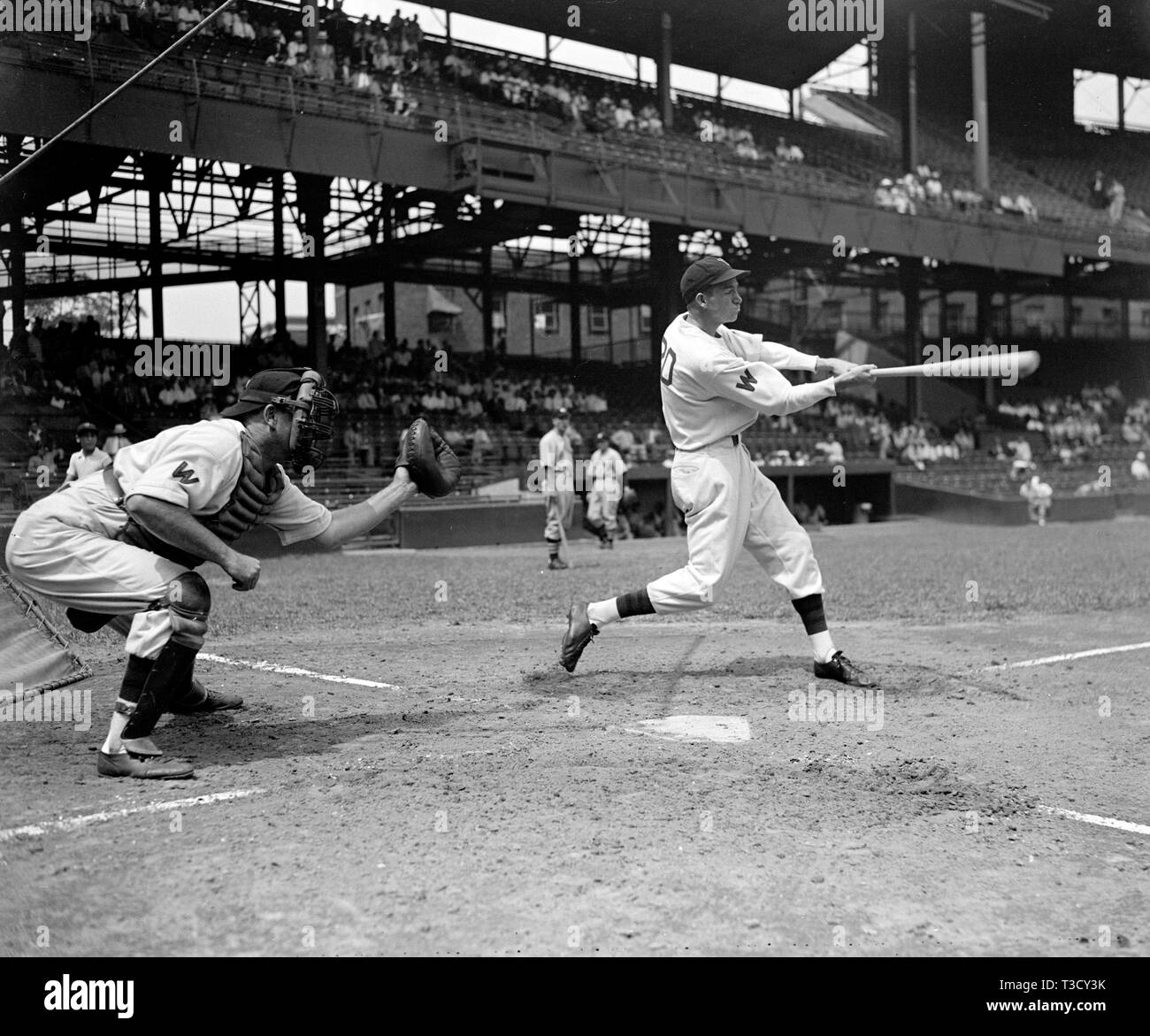 1930s baseball players hi-res stock photography and images - Alamy