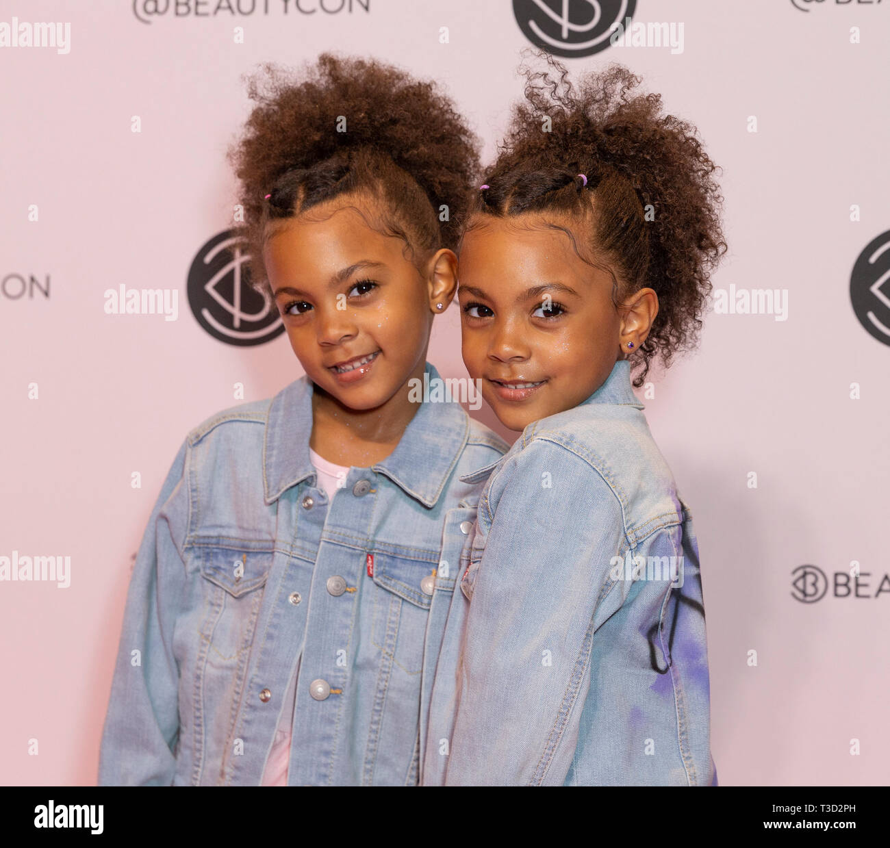 Mcclure Twins McClure twins Alexis and Ava attends NYC Beautycon festival 2019 day 2