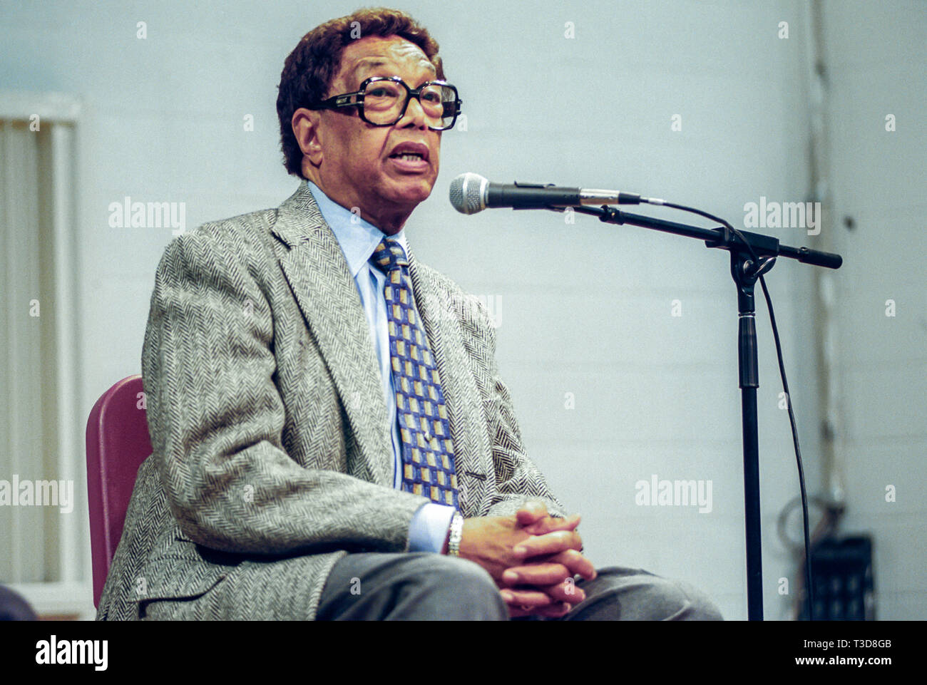Jazz Pianist Billy Taylor teaches a music class and plays the piano. Stock Photo