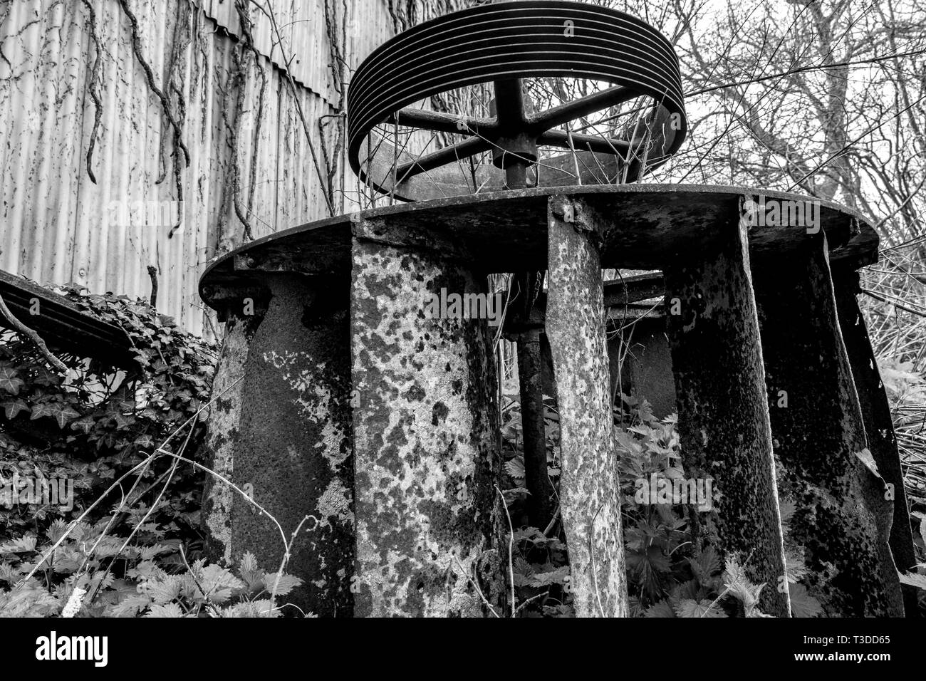 disused metal water wheel Stock Photo
