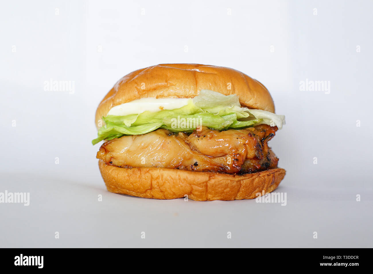 Iceberg lettuce hamburger hires stock photography and images Alamy