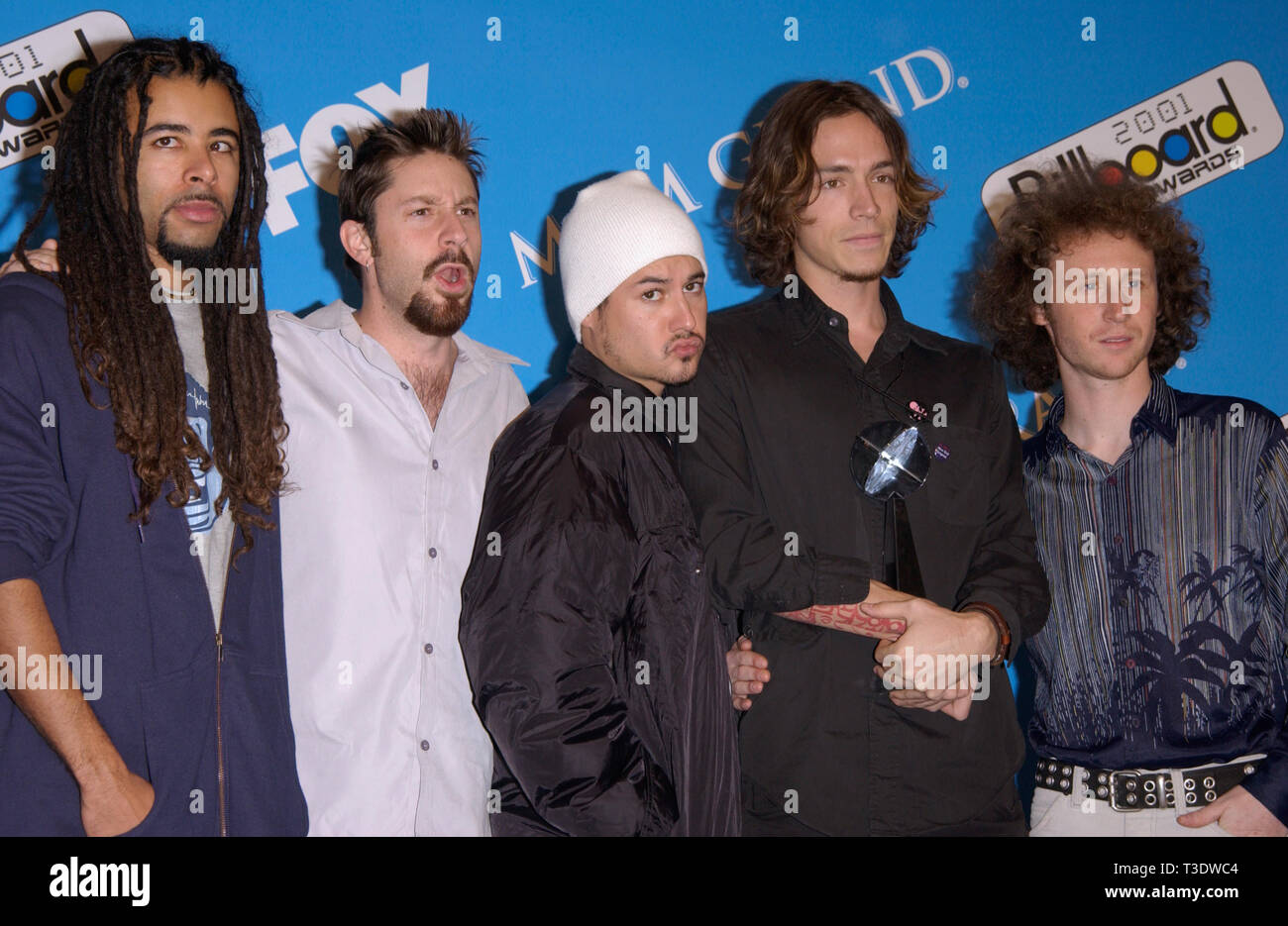 LAS VEGAS, NV. December 04, 2001: Rock group INCUBUS at the Billboard Music  Awards at the MGM Grand, Las Vegas. © Paul Smith/Featureflash Stock Photo -  Alamy