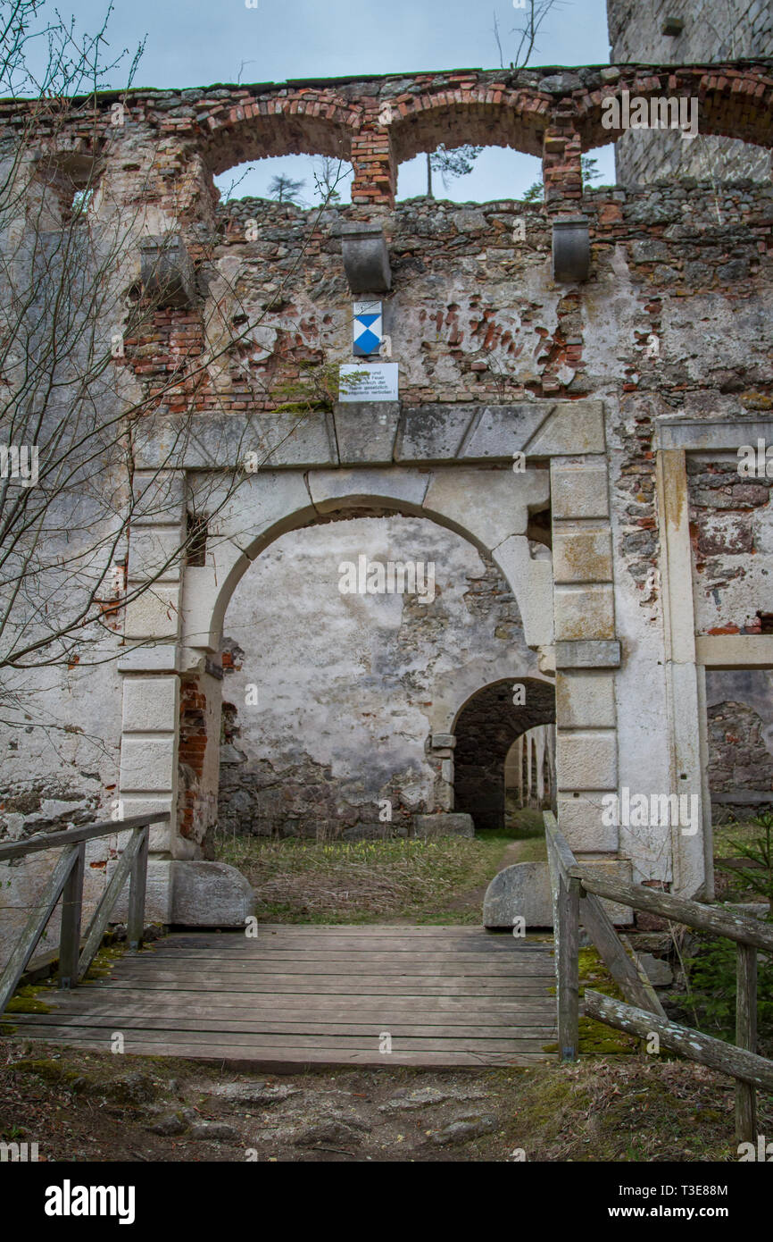 Burgruine (castle ruin) Lichtenfels, Ottensteiner Stausee, Zwettl, Austria Stock Photo