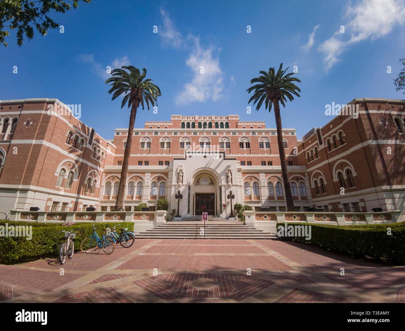 Los Angeles, APR 2: Exterior view of Doheny Memorial Library of USC on ...