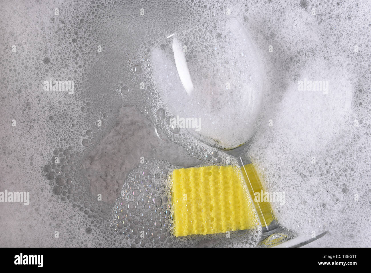 Pan with soapy water in it hires stock photography and images Alamy